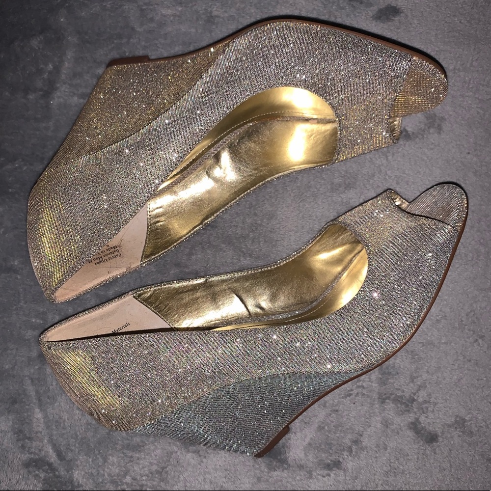 Kelly and Katie glitter wedge heels 👠